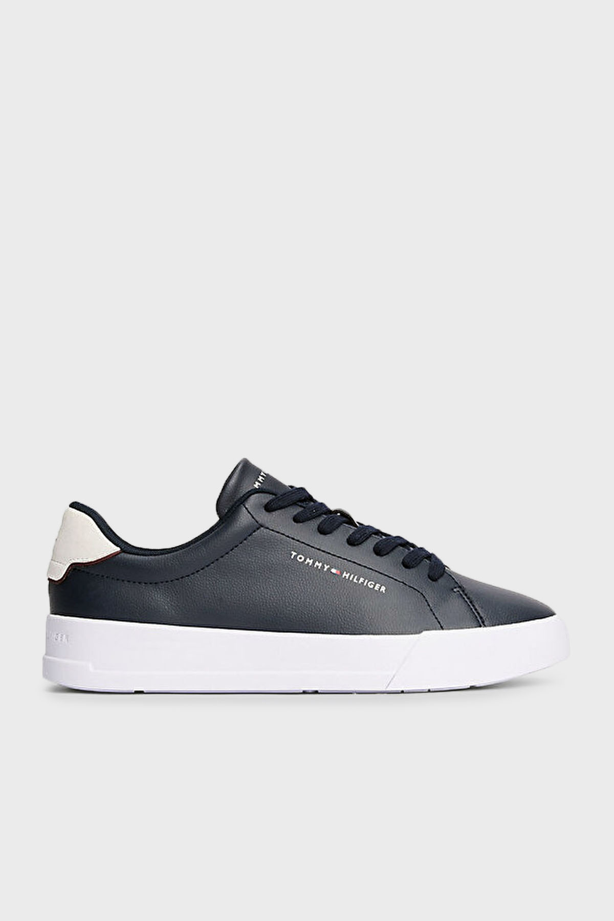 Tommy Hilfiger Kalın Tabanlı Logolu Sneaker Erkek Ayakkabı FM0FM05367 DW5 LACİVERT