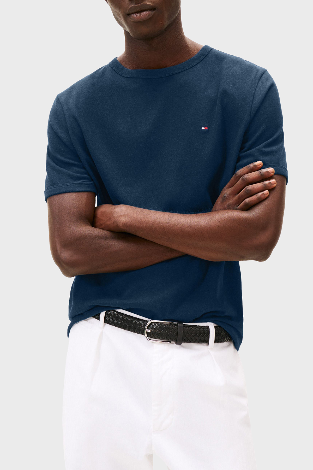 Tommy Hilfiger Keten ve Pamuk Karışımlı Regular Fit Bisiklet Yaka Erkek T Shirt MW0MW38637 DAF LACİVERT