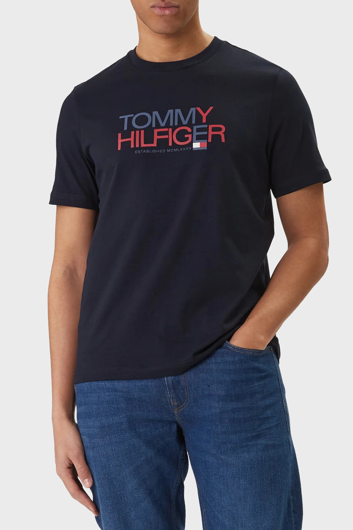 Tommy Hilfiger Logolu % 100 Pamuk Regular Fit Bisiklet Yaka Erkek T Shirt MW0MW42369 DW5 LACİVERT