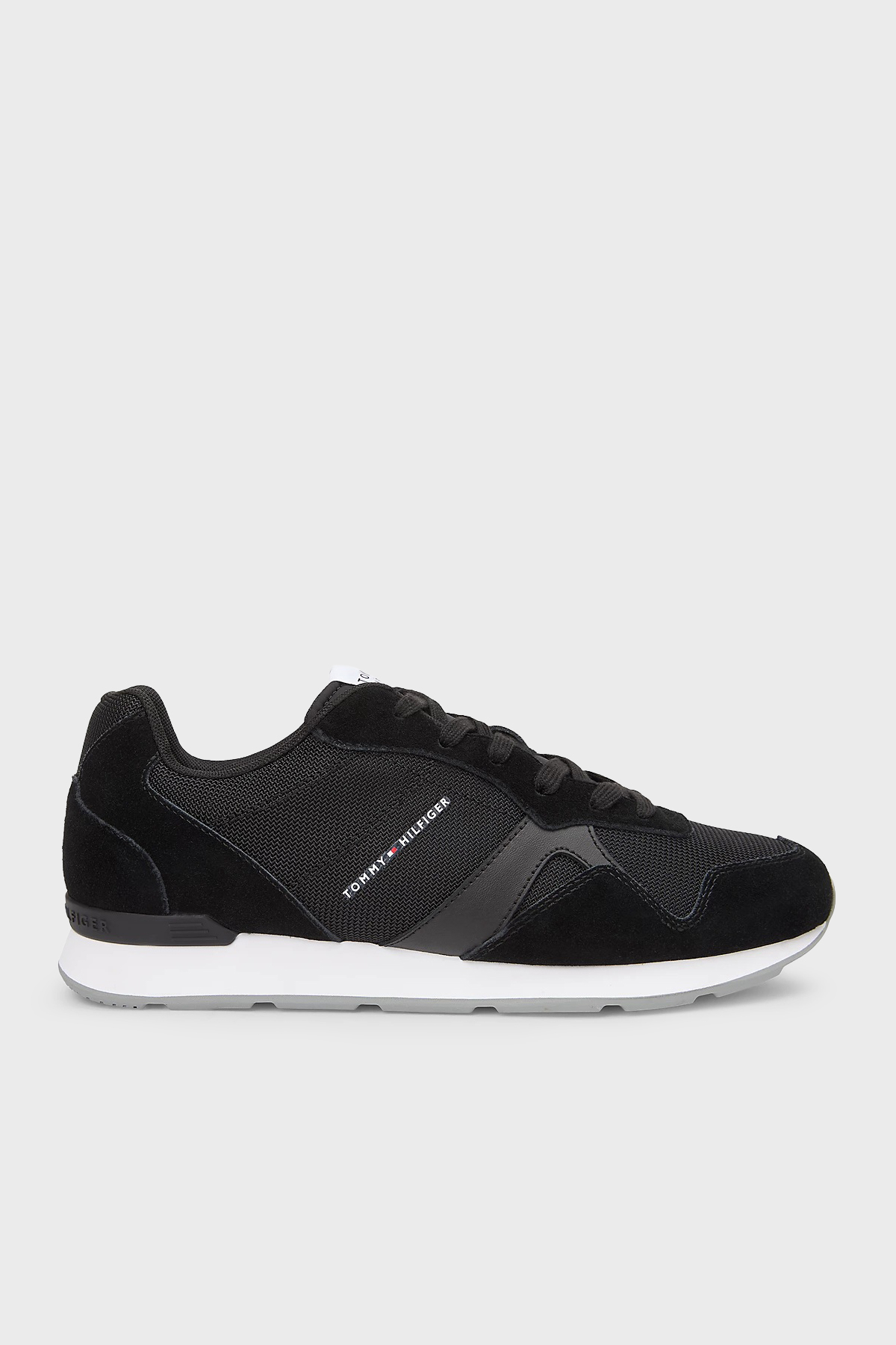 Tommy Hilfiger Süet Logolu Sneaker Erkek Ayakkabı FM0FM05679 BDS SİYAH