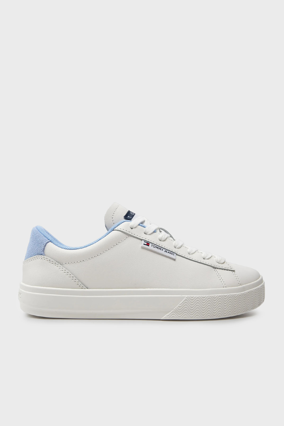 Tommy Jeans Deri Logolu Sneaker Kadın Ayakkabı EN0EN02508 C12 BEYAZ-AÇIK MAVİ