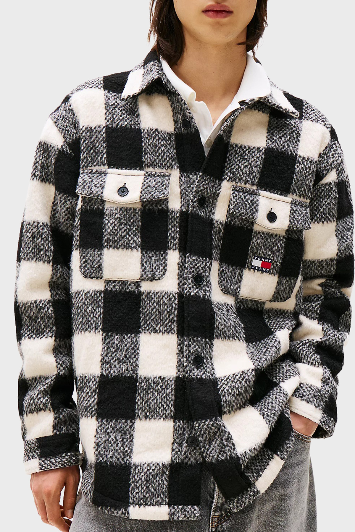 Tommy Jeans Ekoseli Oversize Fit Klasik Yaka Düğmeli Erkek Gömlek DM0DM22013 BDS SİYAH