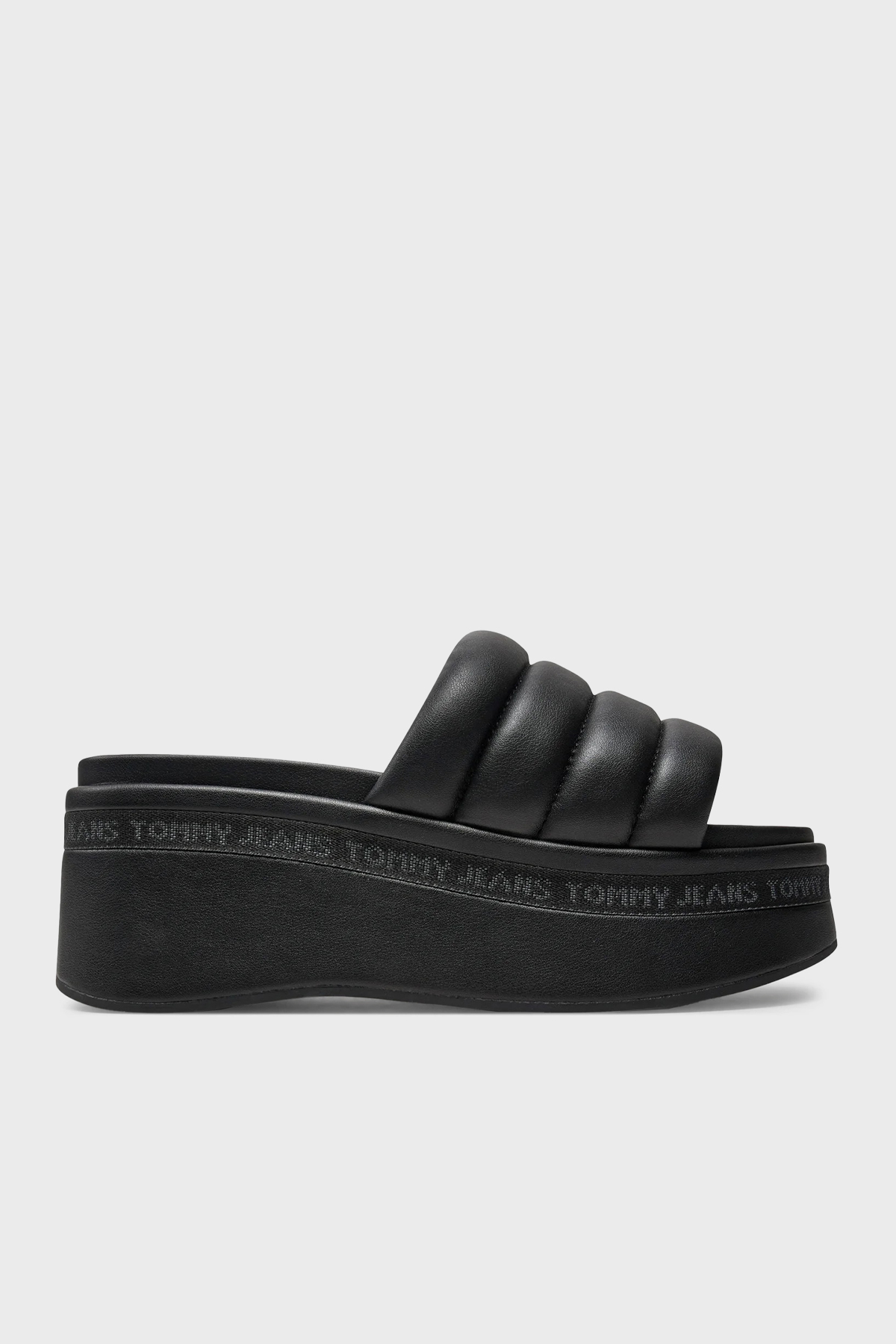 Tommy Jeans Logo Dolgulu Platform Kadın Sandalet EN0EN02455 BDS SİYAH