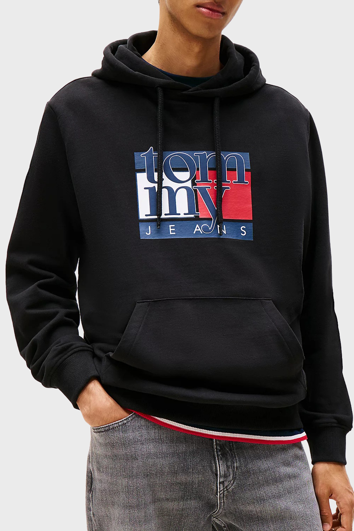 Tommy Jeans Logolu % 100 Pamuk Regular Fit Kapüşonlu Erkek Sweat DM0DM22092 BDS SİYAH