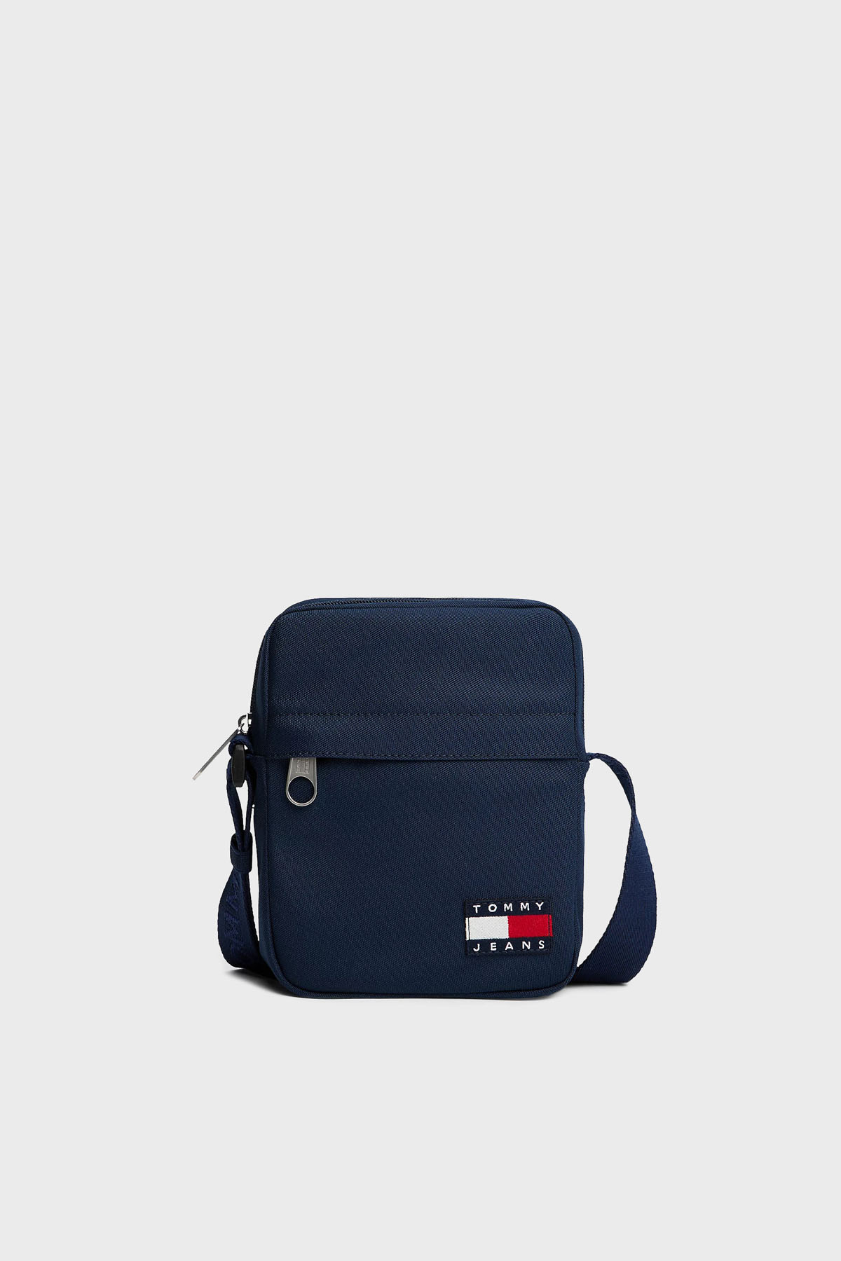 Tommy Jeans Logolu Ayarlanabilir Askılı Erkek Çanta AM0AM13710 C1G LACİVERT