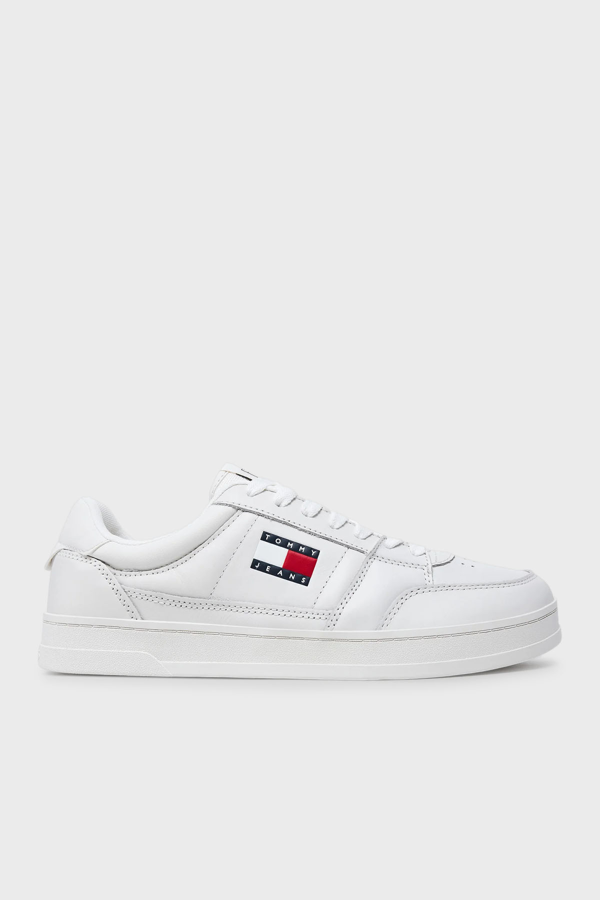 Tommy Jeans Logolu Deri Sneaker Erkek Ayakkabı EM0EM01574 YBL BEYAZ