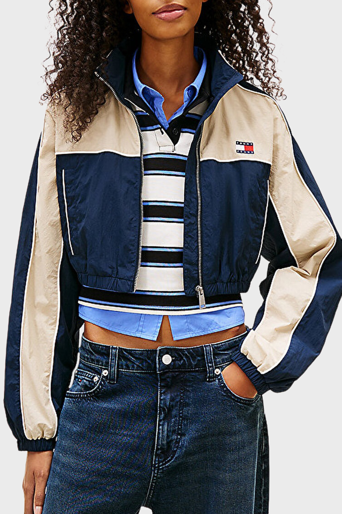 Tommy Jeans Logolu Regular Fit Dik Yaka Crop Kadın Mont DW0DW22055 C1G LACİVERT