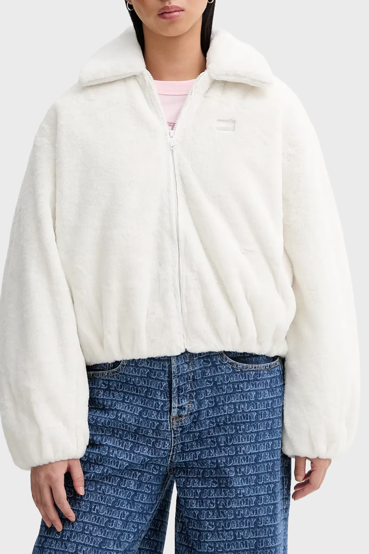 Tommy Jeans Logolu Relaxed Fit Ceket Yaka Yumuşak Dokulu Kadın Mont DW0DW21669 YBH BEYAZ