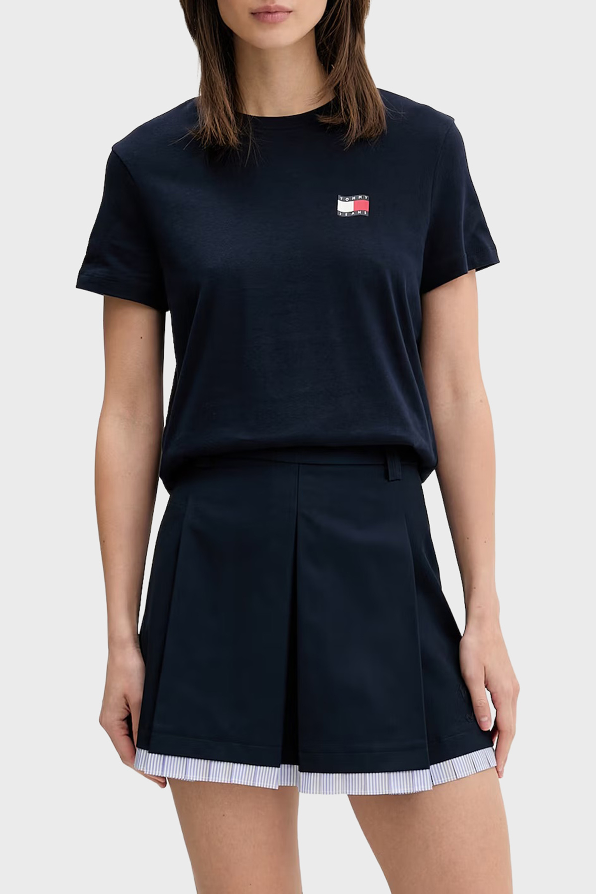 Tommy Jeans Pamuklu Logo Baskılı Regular Fit Bisiklet Yaka Kadın T Shirt DW0DW22274 C1G LACİVERT
