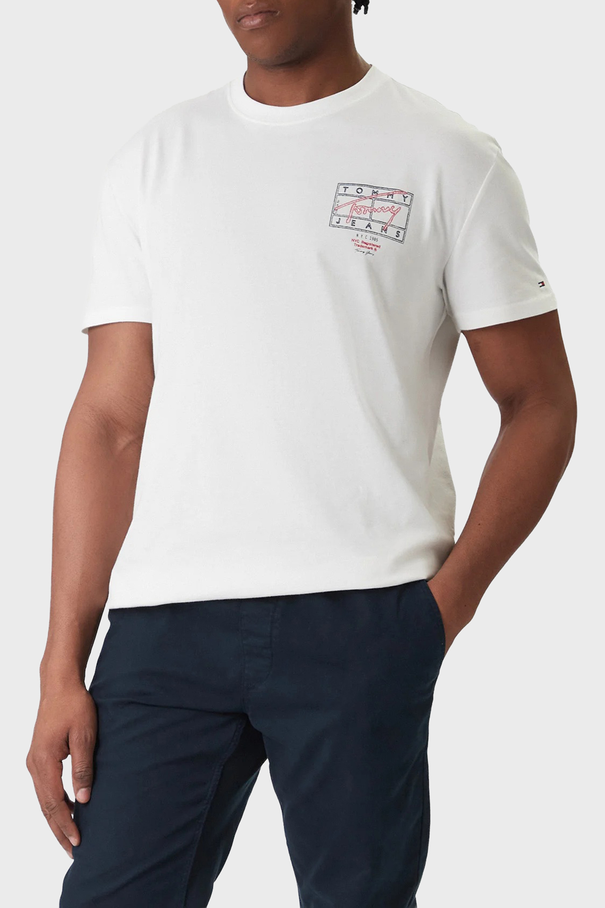 Tommy Jeans Pamuklu Regular Fit Bisiklet Yaka Erkek T Shirt DM0DM22319 YBL BEYAZ