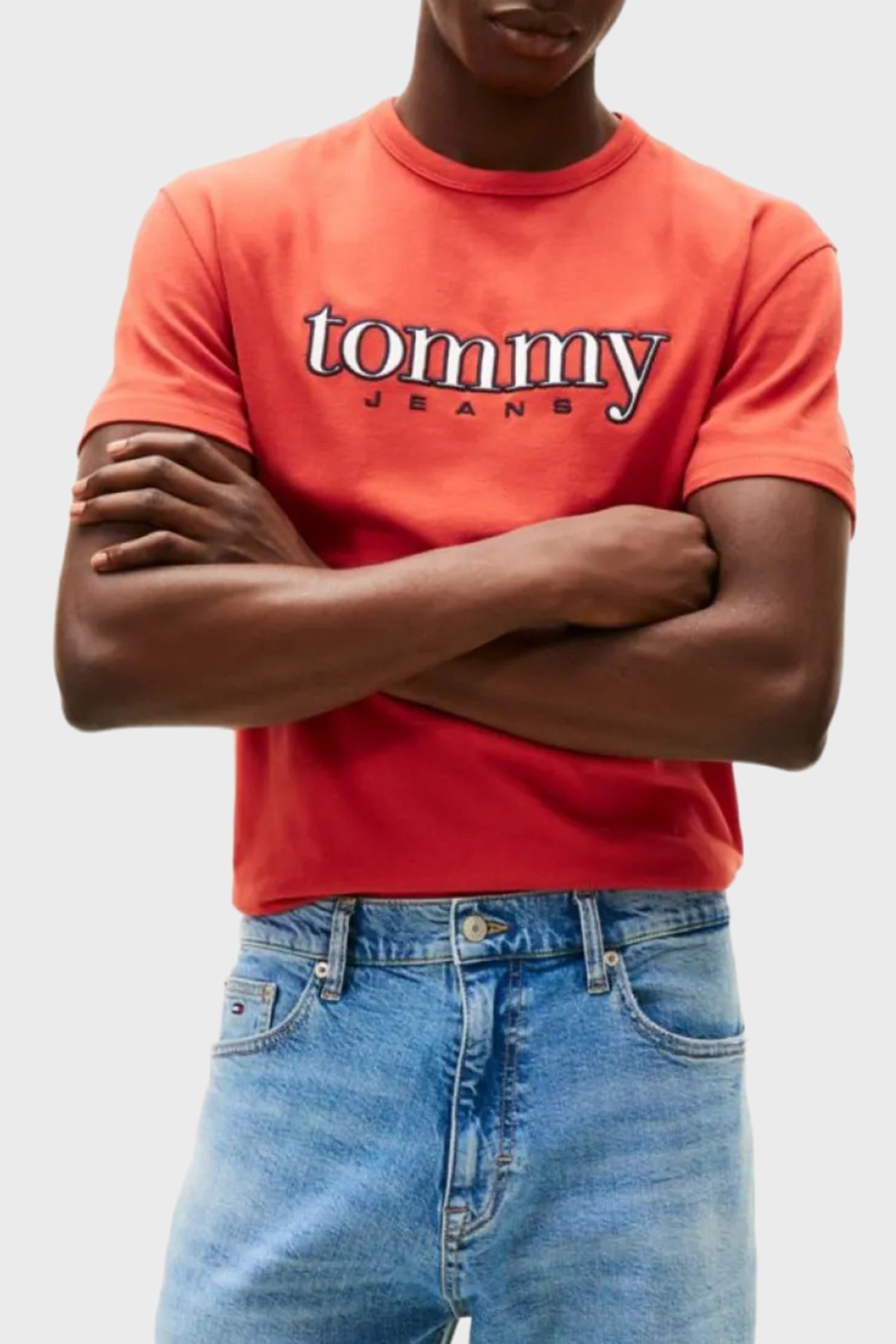 Tommy Jeans Pamuklu Regular Fit Logolu Bisiklet Yaka Erkek T Shirt DM0DM22719 XL0 KIRMIZI