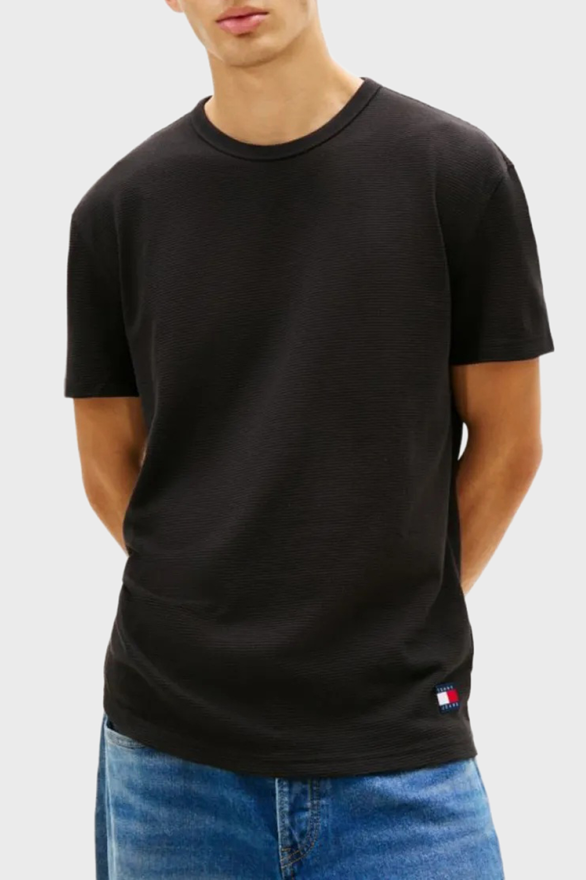 Tommy Jeans Pamuklu Slim Fit Bisiklet Yaka Erkek T Shirt DM0DM22529 BDS SİYAH