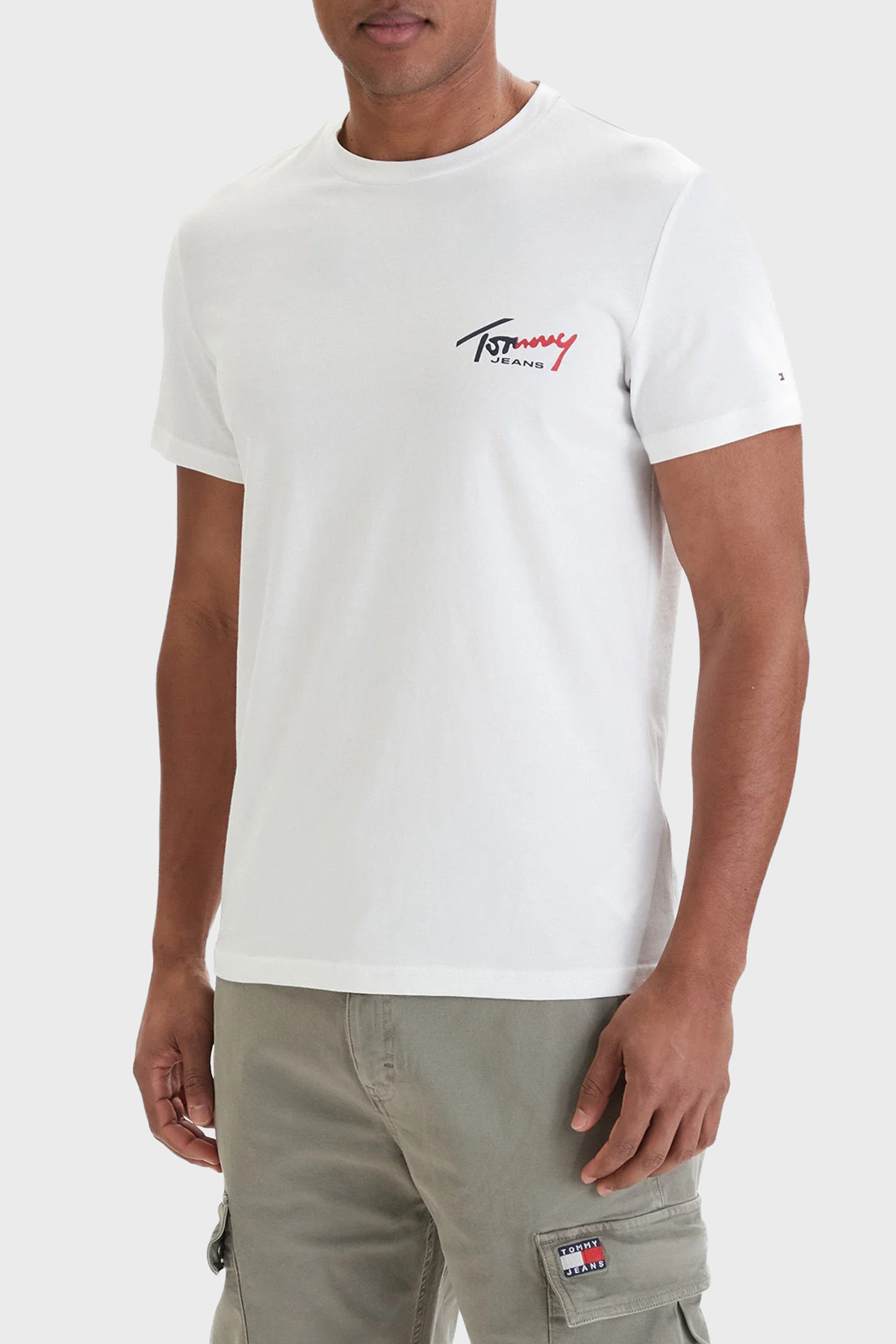 Tommy Jeans Pamuklu Slim Fit Logolu Bisiklet Yaka Erkek T Shirt DM0DM22538 YBL BEYAZ