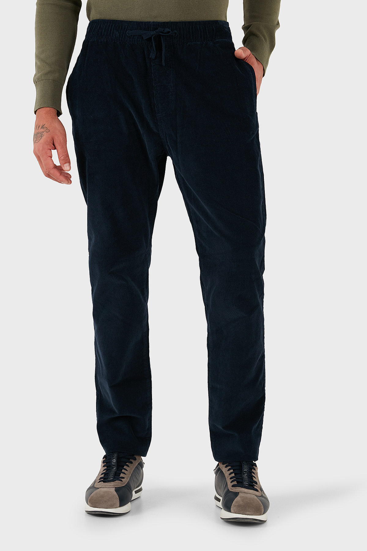 Tommy Jeans Pamuklu Slim Fit Normal Bel Düz Paça Kadife Erkek Pantolon DM0DM21997 C1G LACİVERT