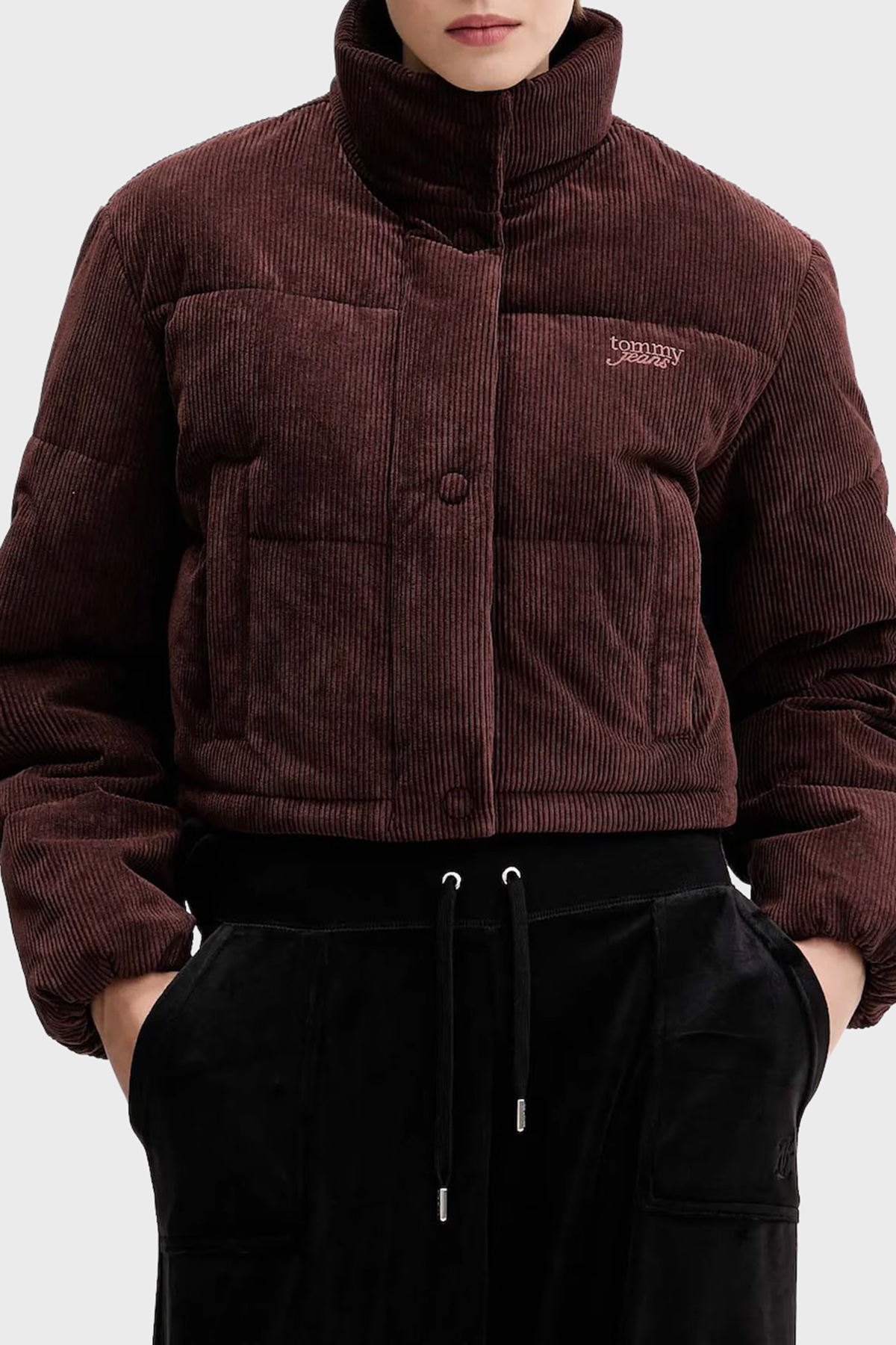 Tommy Jeans Su İtici Relaxed Fit Dik Yaka Kadife Kadın Mont DW0DW21658 GS7 KAHVE