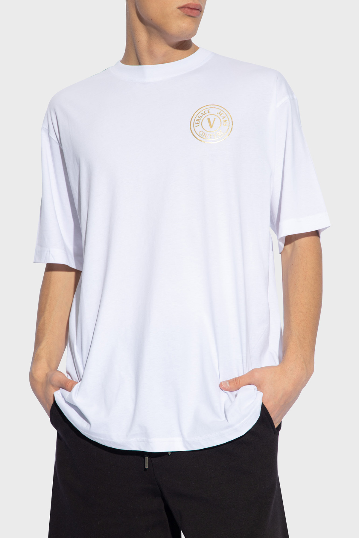 Versace Jeans Couture Bisiklet Yaka Pamuklu Relaxed Fit Versace Jeans Couture Bisiklet Yaka Pamuklu Relaxed Fit