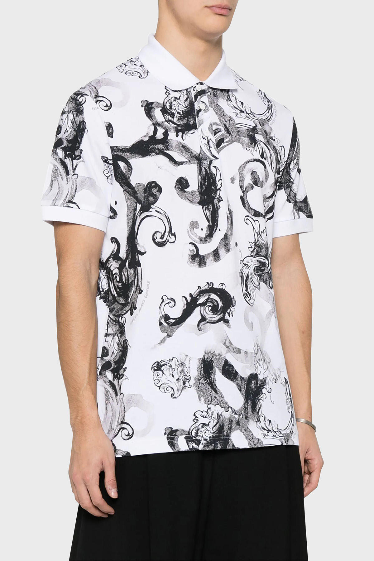 Versace Jeans Couture Desenli Pamuklu Slim Fit Erkek Polo Yaka T Shirt 76GAG6S0 JS286 003 BEYAZ