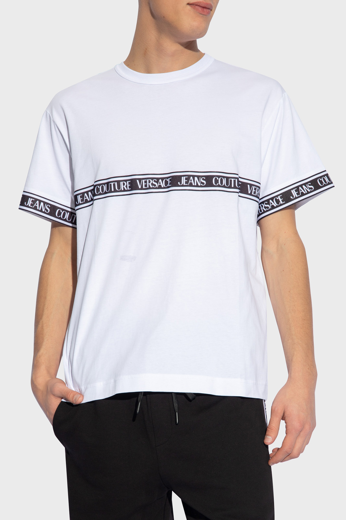 Versace Jeans Couture Logolu Bisiklet Yaka Pamuklu Regular Fit Erkek T Shirt 76GAHC06 CJ01C 003 BEYAZ