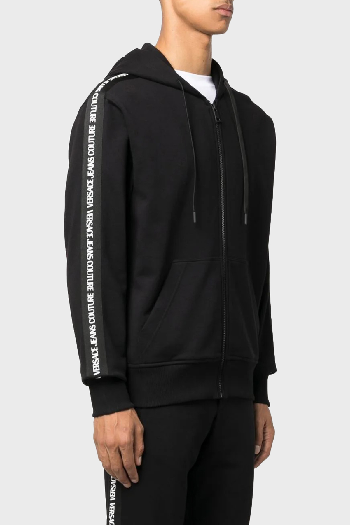 Versace Jeans Couture Pamuklu Regular Fit Erkek Sweat 75GAIF11 CF03F 899 SİYAH