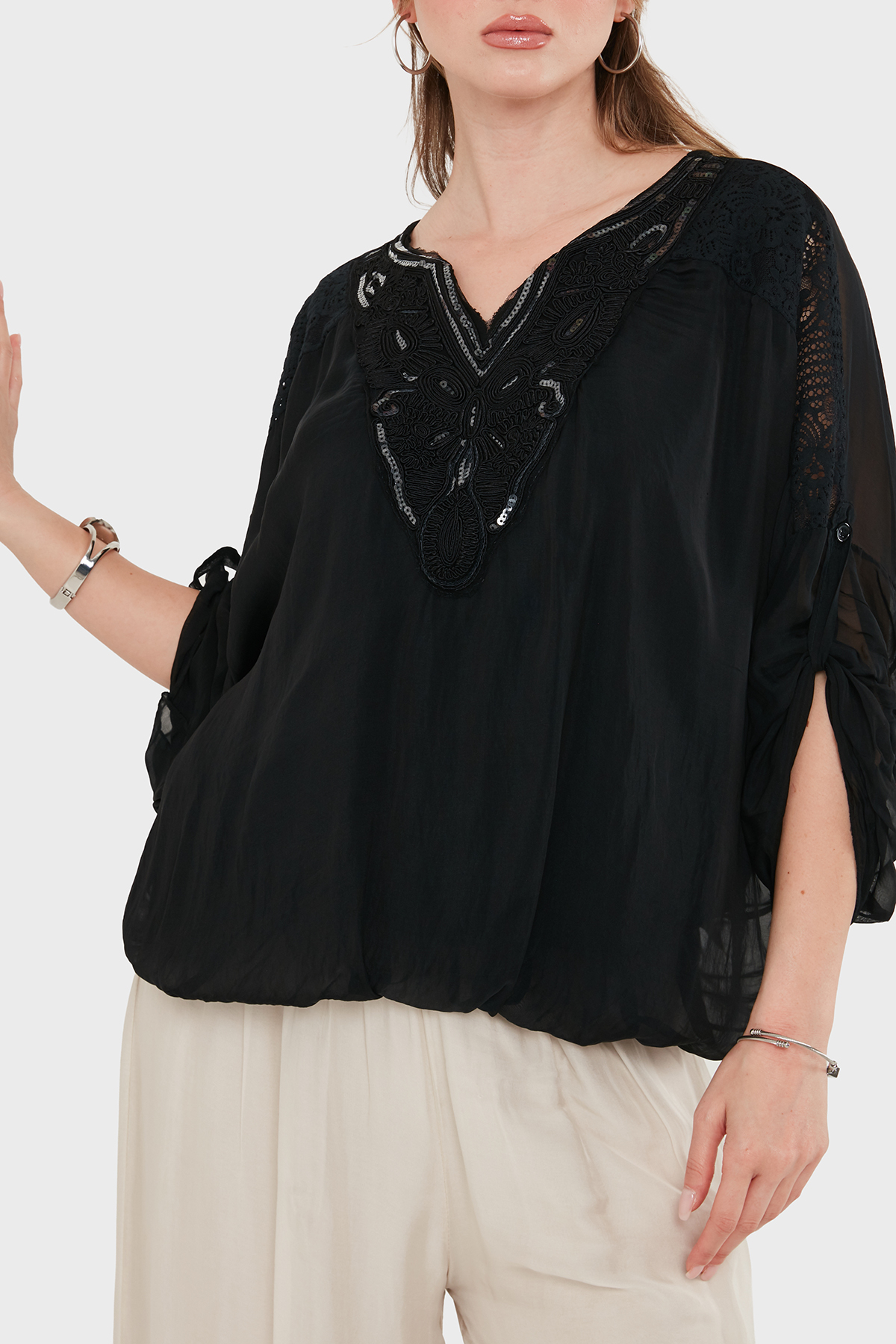 Via Dante Oversize Güpür Detaylı V Yaka Kadın Bluz 6909166 SİYAH