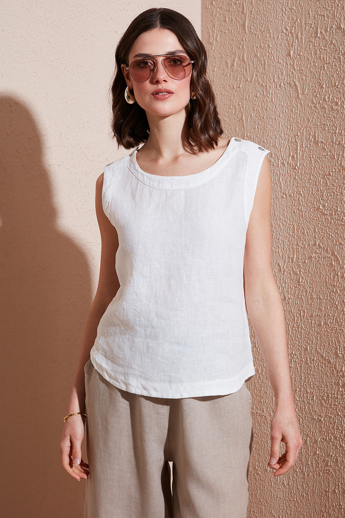 Via Dante Regular Fit Yuvarlak Yaka Oval Kesim Keten Kadın Top 6251714 EKRU